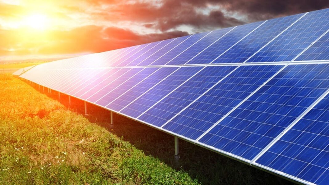 Maharashtras Bold Green Strategy Secures Global Investment Future