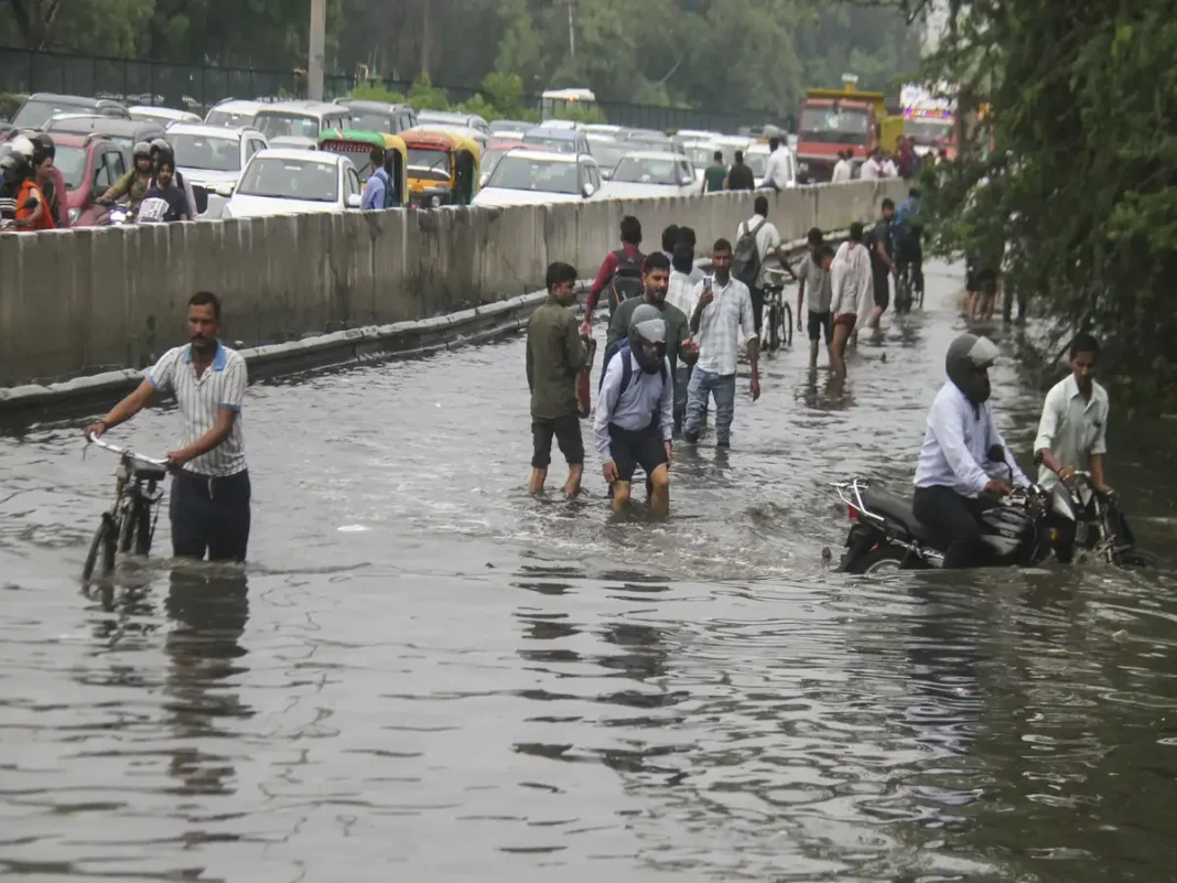 Manoj Tiwari Assures Delhi Residents of Waterlogging Solutions