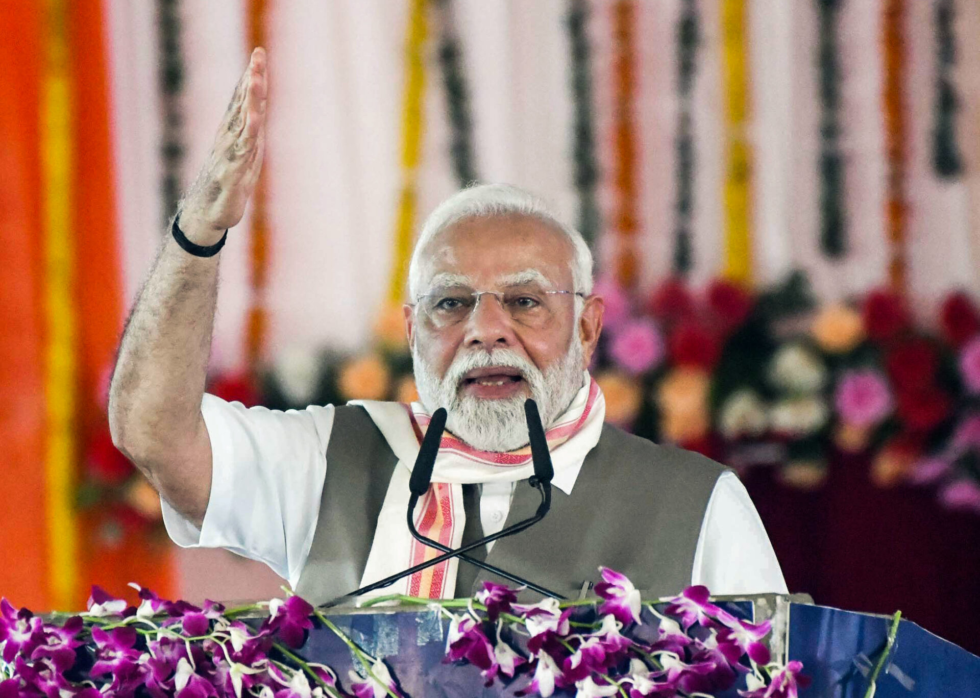 PM inaugurates Satna and Datia airports in MP