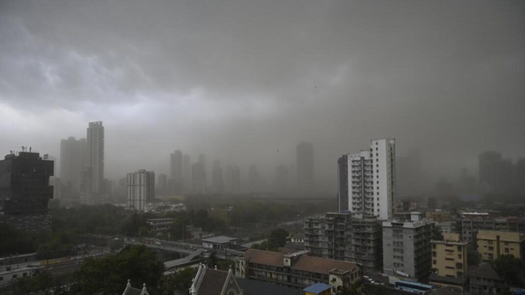 Mumbai and MMR Hit by Sudden PreMonsoon Showers