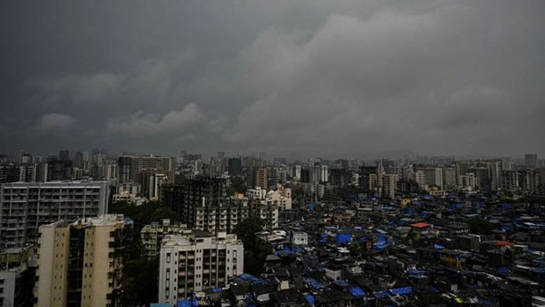 Mumbai to Experience Cloudy Week with Rain Forecast