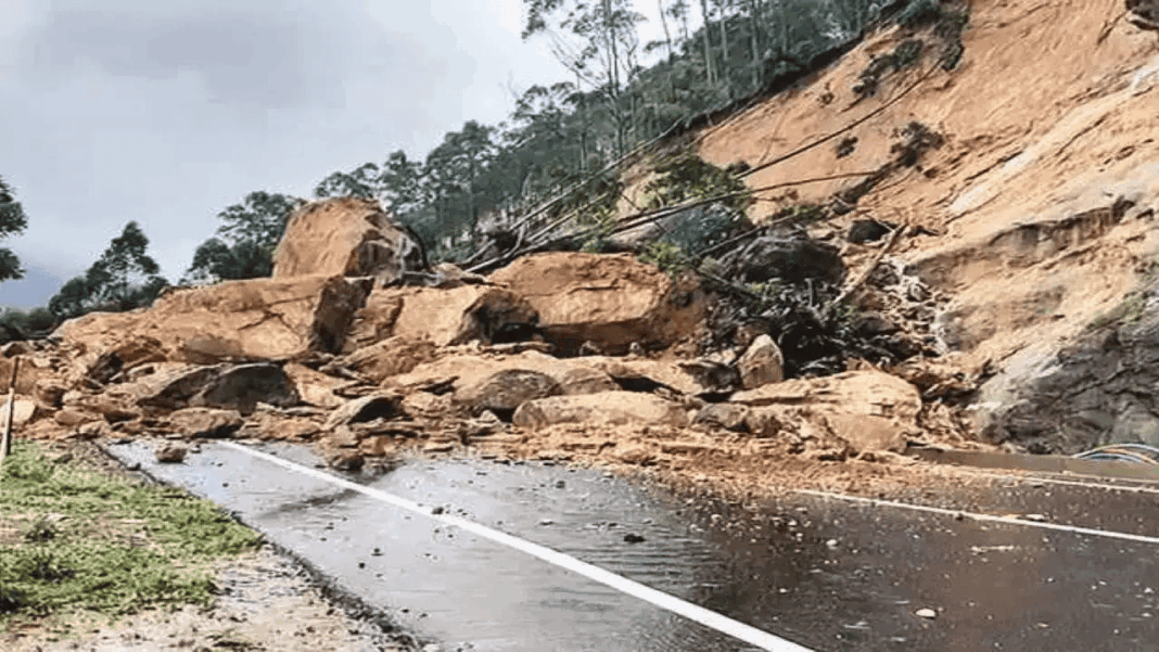 Munnar Gap Road Closed After Landslide Disrupts Traffic