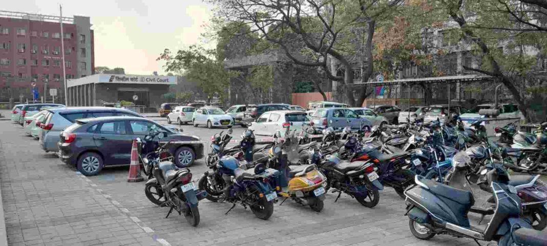 No Parking Within 200 Metres of Pune Station