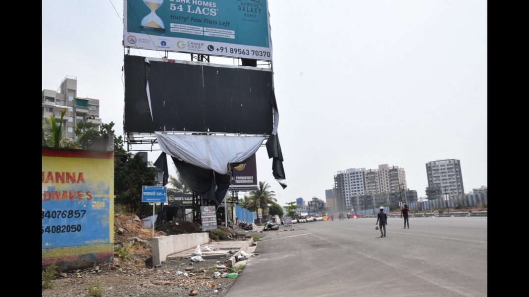 Pune Cracks Down on Illegal Hoardings Near Palkhi Routes