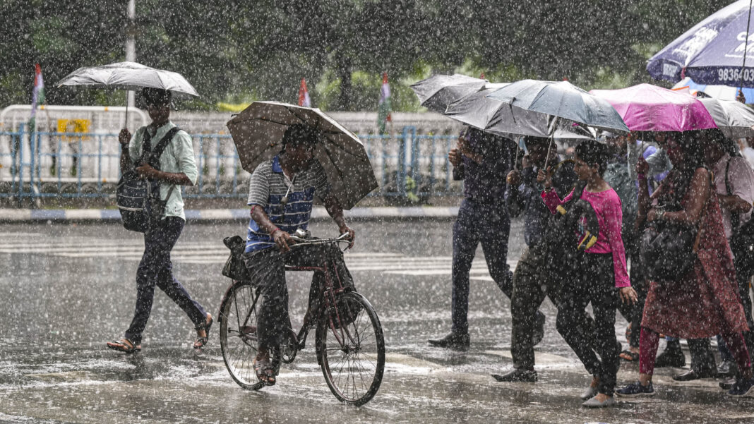IMD Predicts Wet Week Ahead for Karnataka and Bengaluru