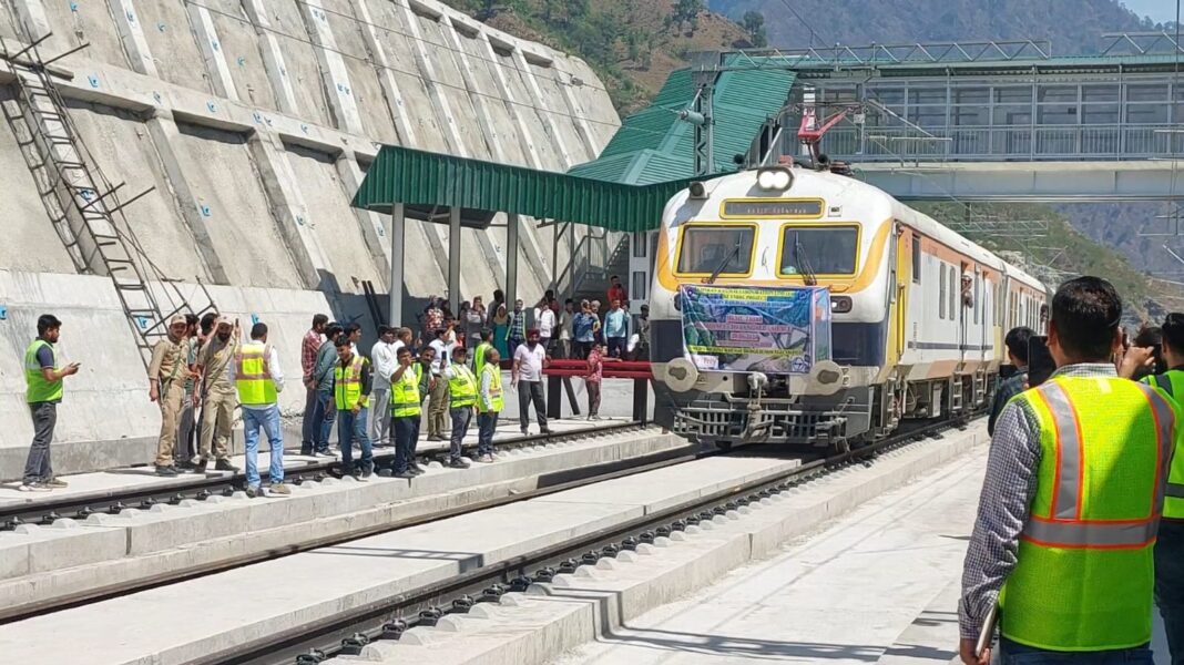 Rail Connectivity to Kashmir Nears Completion
