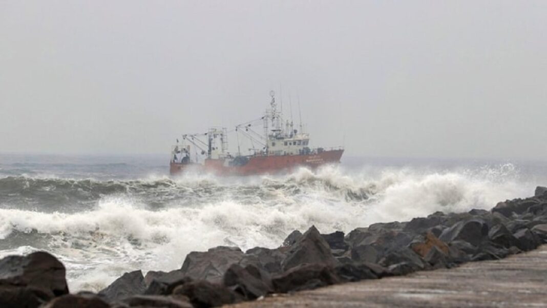 Tamil Nadu Ports on High Alert Amid Cyclone Threat