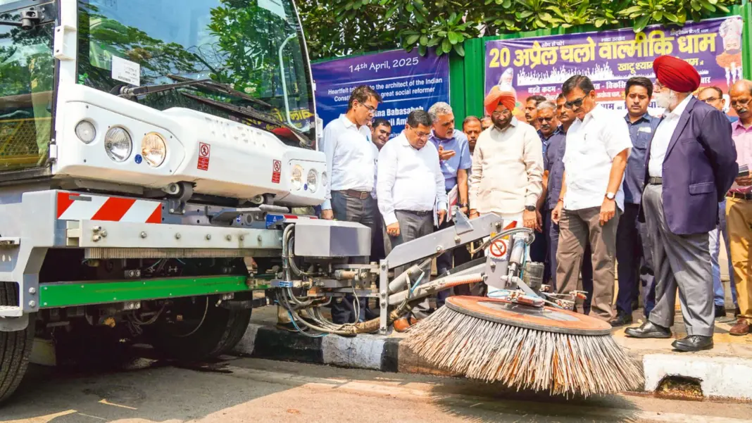 Delhi Kicks Off 20-Day Clean-Up Drive