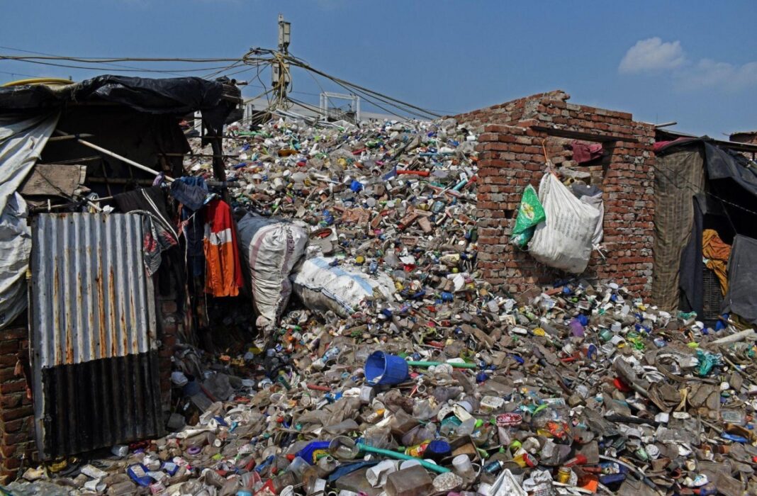 Public Pays for Garbage Mess Says LoP