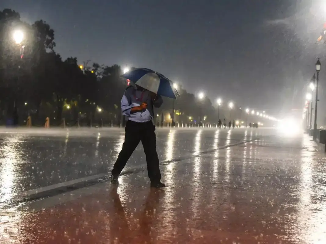 IMD Issues Yellow Alert for Delhi Region