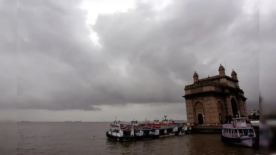 Mumbai sees rain storms to continue for 2 days