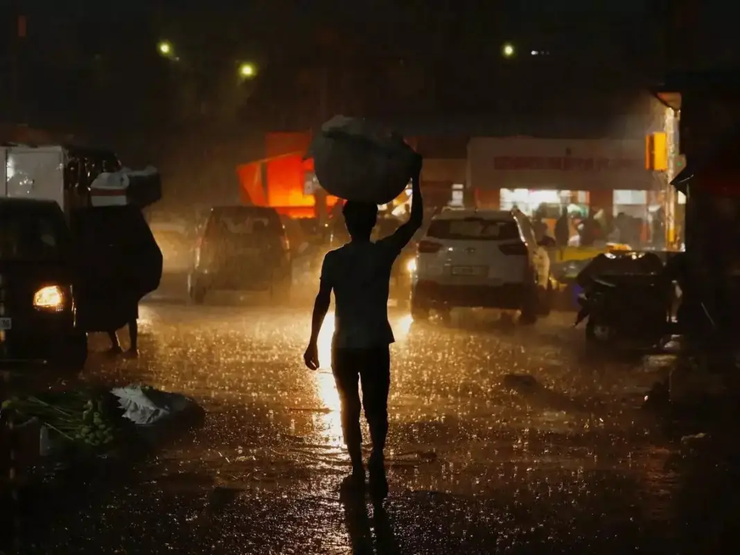 IMD Issues Rain Alert for Mumbai Today