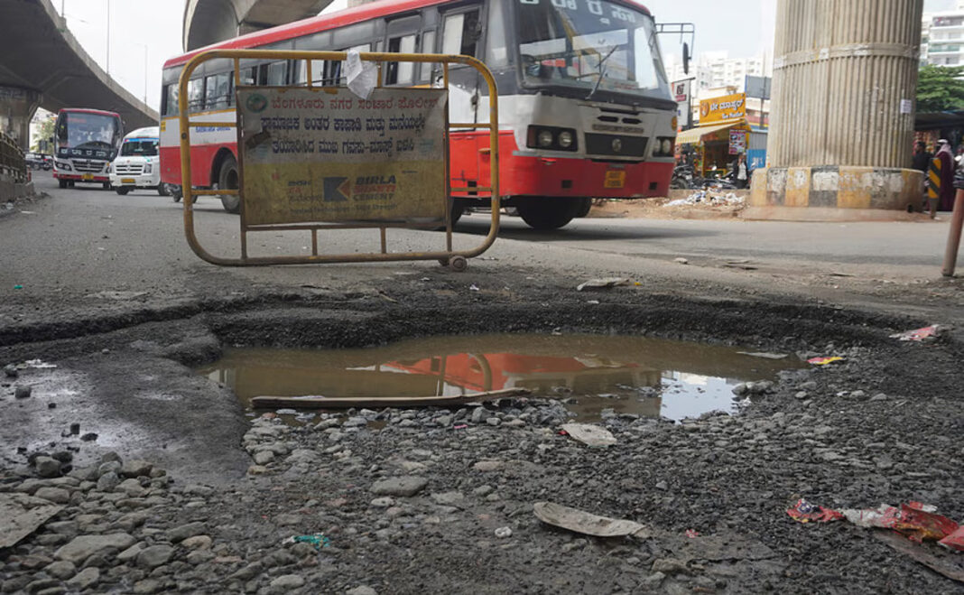 Varthur Residents Protest BBMP Drain Project