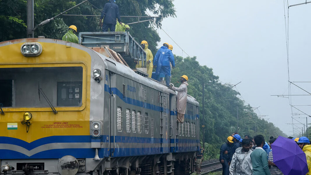 Heavy rain and tree fall delay Mangaluru trains
