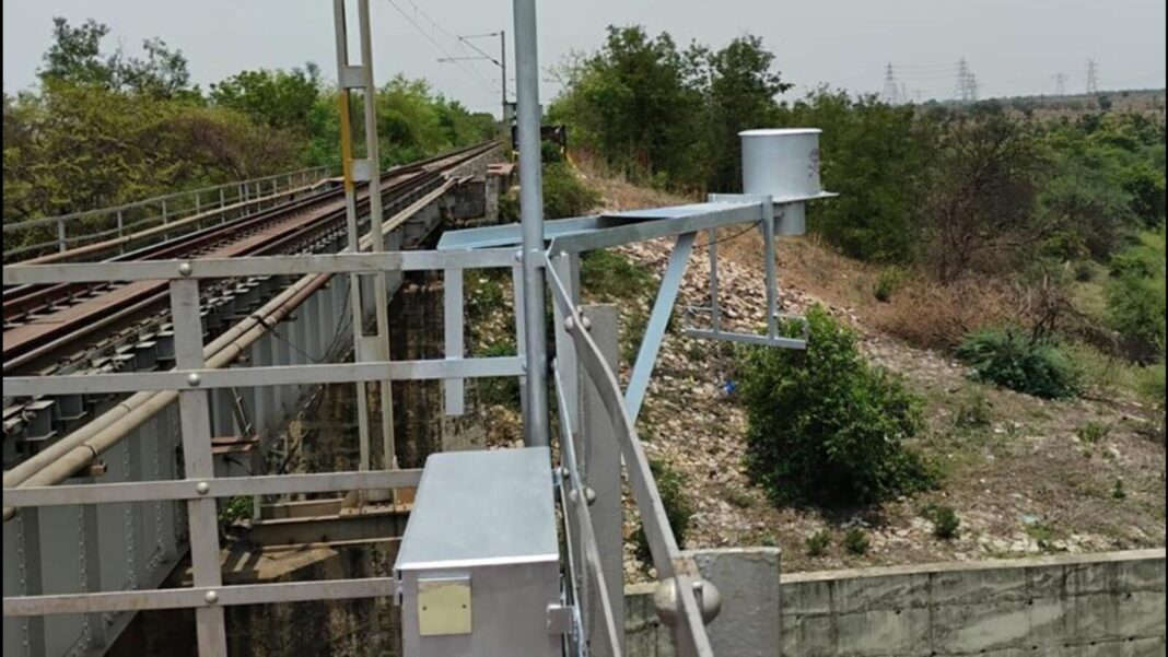 Mumbai Railways Install Rain Gauges for Monsoon Safety