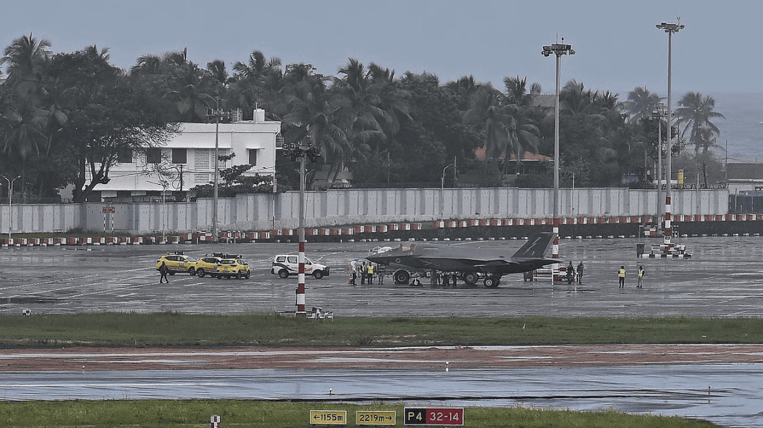 British F-35 Makes Emergency Landing in Kerala due to Fuel Shortage