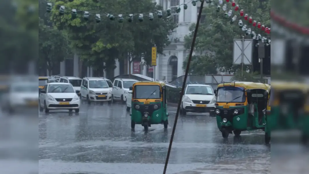 Delhi Weather Alert Thunderstorms and Rain Forecasted