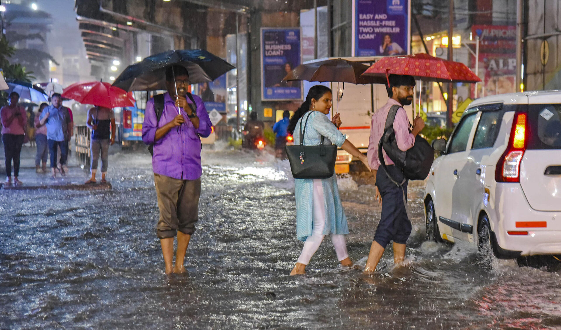 Heavy Rains Trigger Mudslides in Kerala Alerts for Mumbai