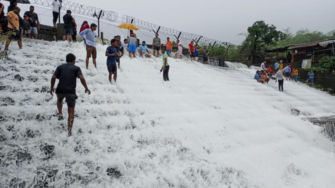 Lonavala Bhushi Dam Overflows After 143 mm Rainfall Authorities Warning