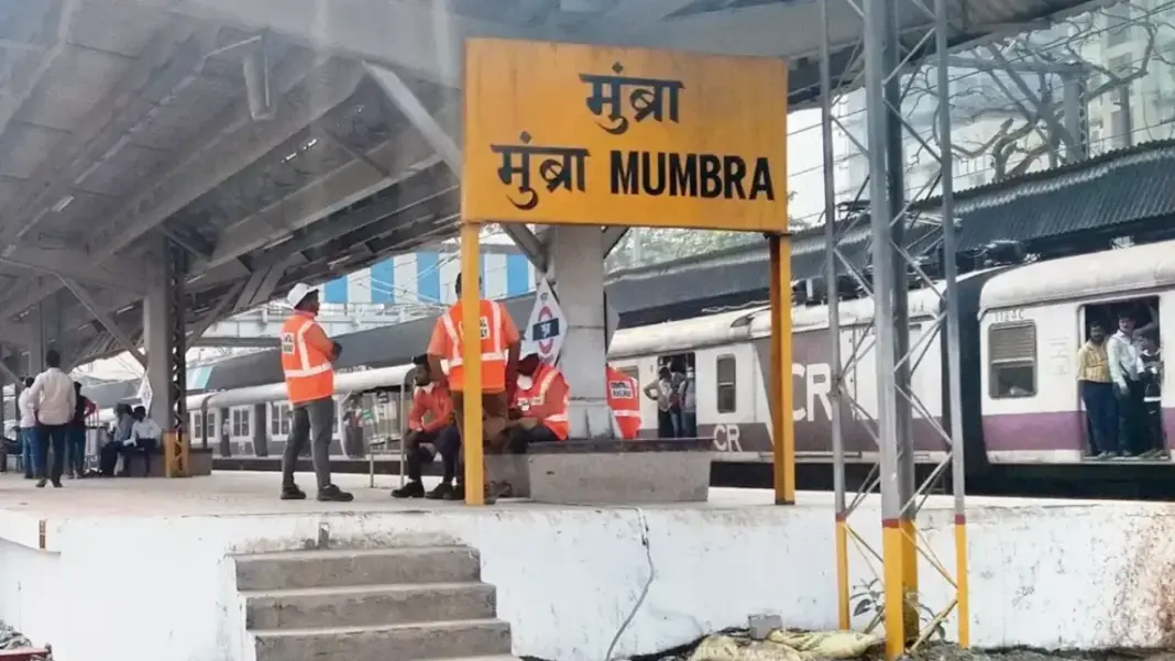 Mumbra Station Platform Sinks After Water Leak