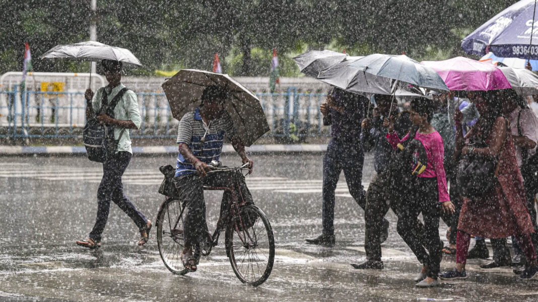 Bengaluru sees showers, rain to intensify midweek