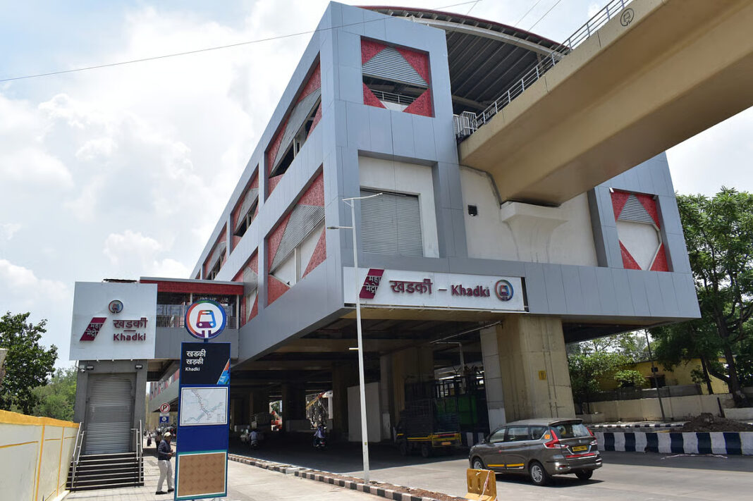 Punes Hinjawadi Sarpanch and residents oppose PCMC merger over taxes