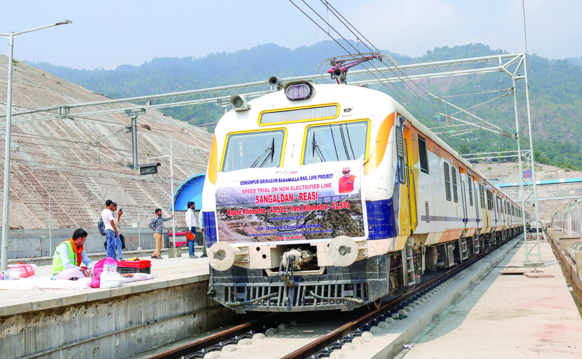 Massive Railway Boost For Bengal As Centre Approves ₹14,000 Crore Investment