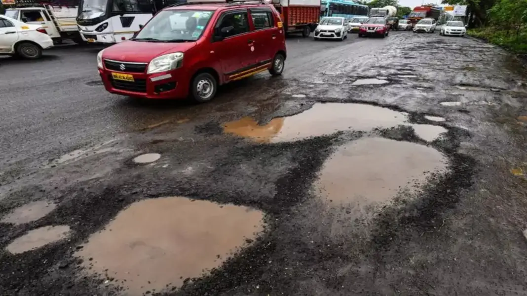 Delhi Launches Mega Drive to Fill 3400 Potholes