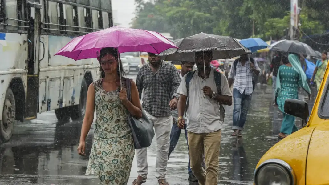 Uttarakhand Faces Monsoon Fury With Schools Shut Landslides Disrupt Travel Heavy Rain Alert Issued In Four Districts