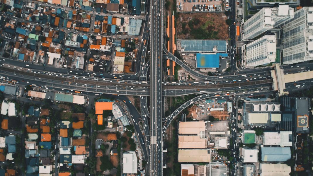 Delhi Experts Push for Urban Planners in Highways Crossing City and Town Zones