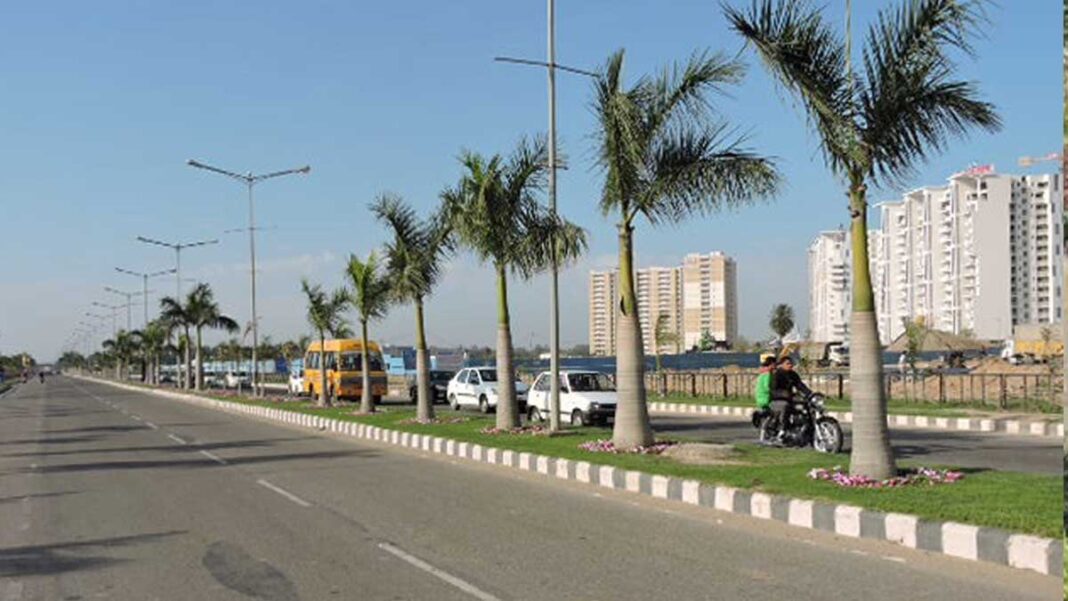 Mohali Officers Take Charge to Transform City Roads, Ensure Cleanliness