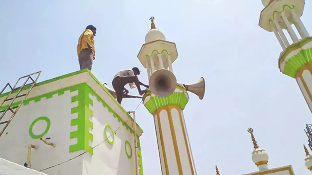 Over 1500 Loudspeakers Removed In Mumbai, Muslims Embrace Digital Azaan