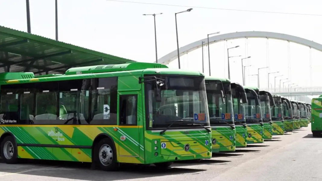Delhi Launches New EV Bus Routes To Bridge Metro Connectivity Gaps