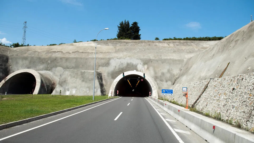 Delhi To Connect Gurugram With Underground Tunnel