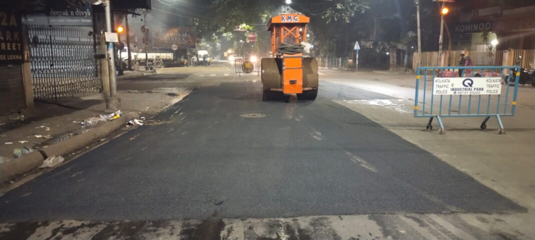 Kolkata Begins Urgent Road Repairs After Monsoon Pause Brings Brief Relief