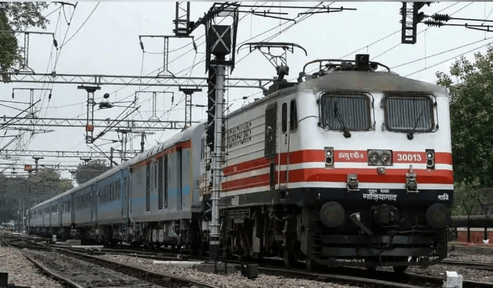 Ghaziabad Family Wins Rs 7,000 Compensation After Missing Train Due To Poor Announcements