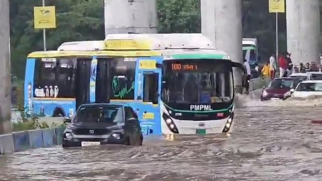 Hinjawadis Civic Crisis Sparks Merger Demand, PMRDA Chief Inspects