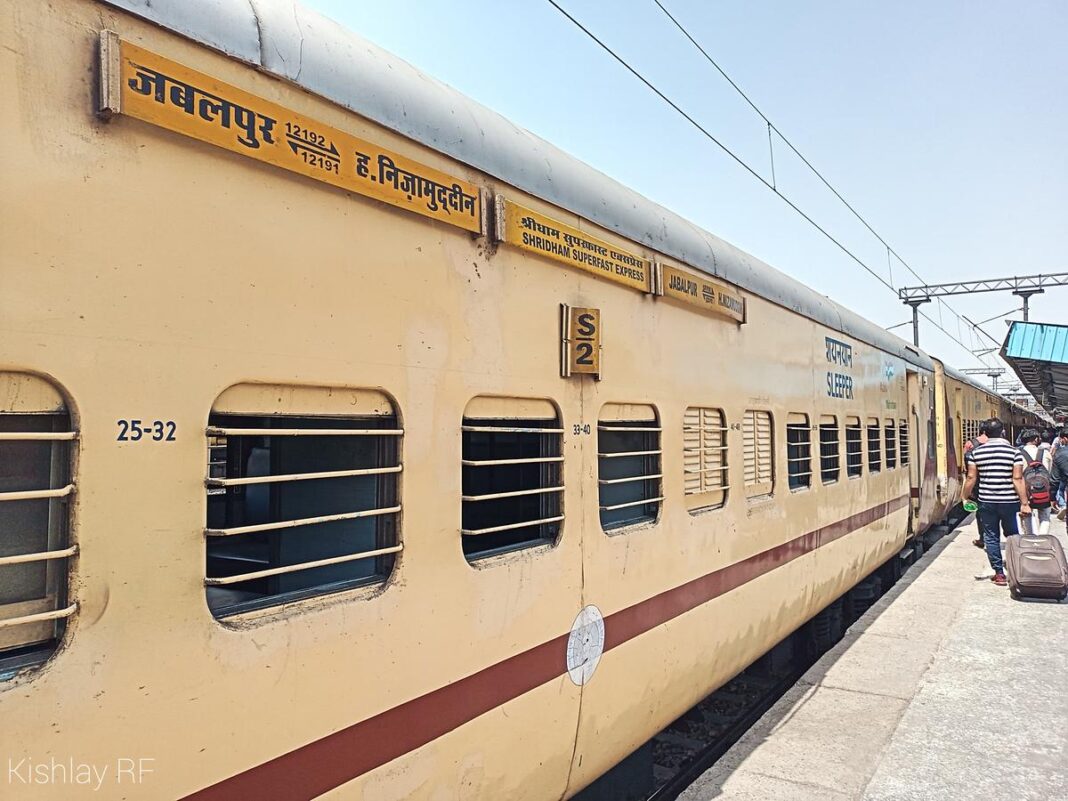 Howrah–Bhopal Weekly Train Cancelled for One Trip, Nizamuddin–Jabalpur Shridham Express Diverted