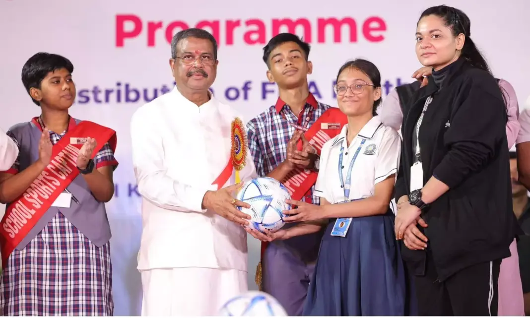 India Distributes 10 Lakh Footballs to Schools Under FIFA Initiative