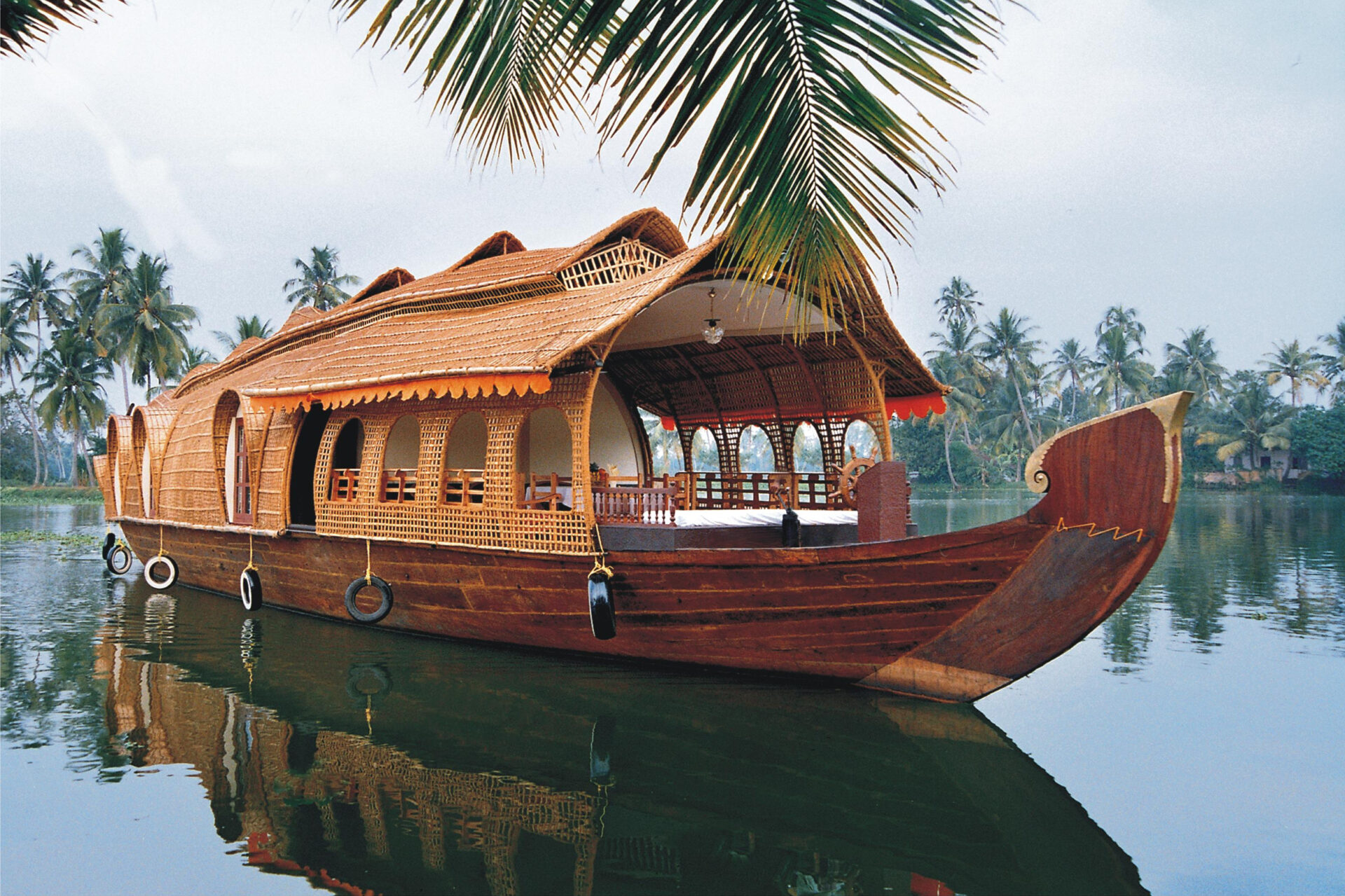 Kochi Launches Daily Pizhala Monsoon Cruise Boosting Backwater Tourism