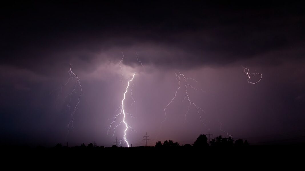Odisha Issues Orange Alert As Seven Districts Face Heavy Rain And Thunderstorms