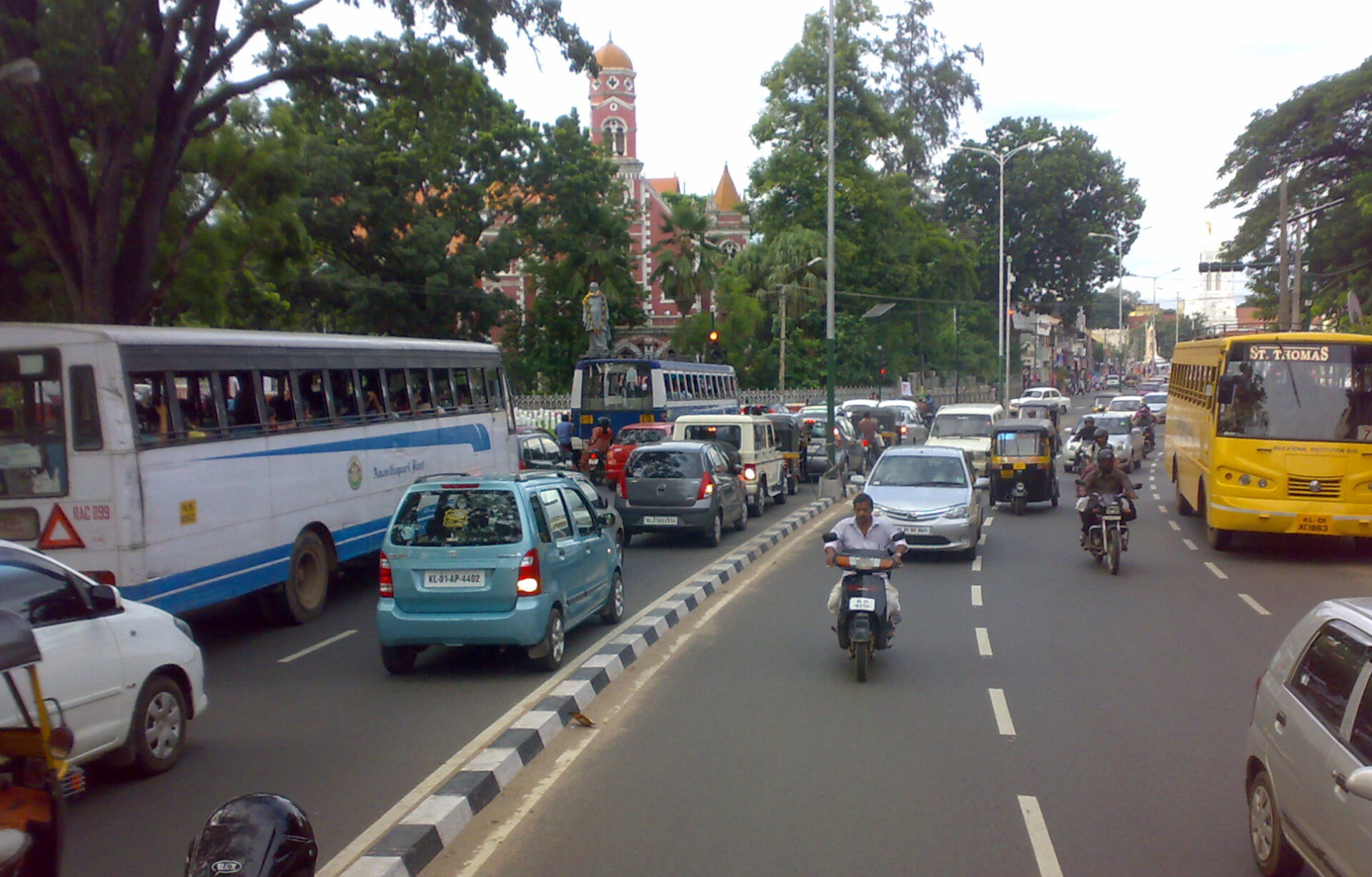 Thiruvananthapuram’s Local Roads Account for Most Crashes and Fatalities
