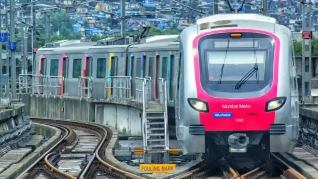 Mumbai Metro Line 1 Overcrowding Sparks Urgent Action