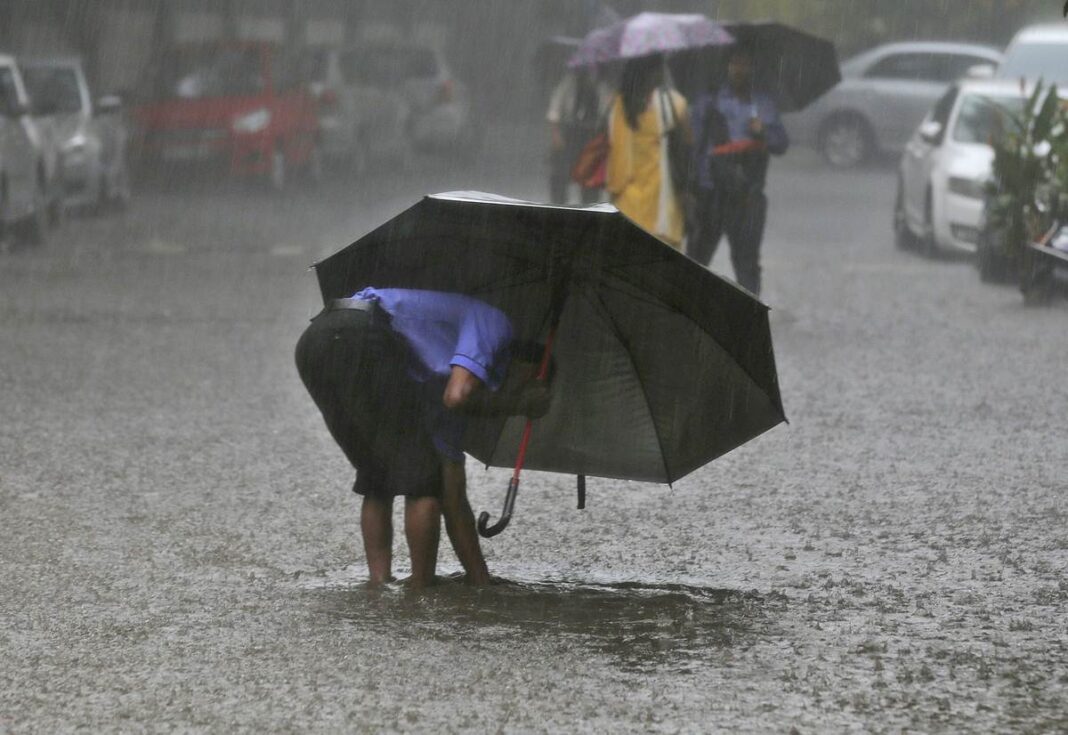 Mumbai Region Faces Heavy Rains Raigad On Red Alert Schools Close