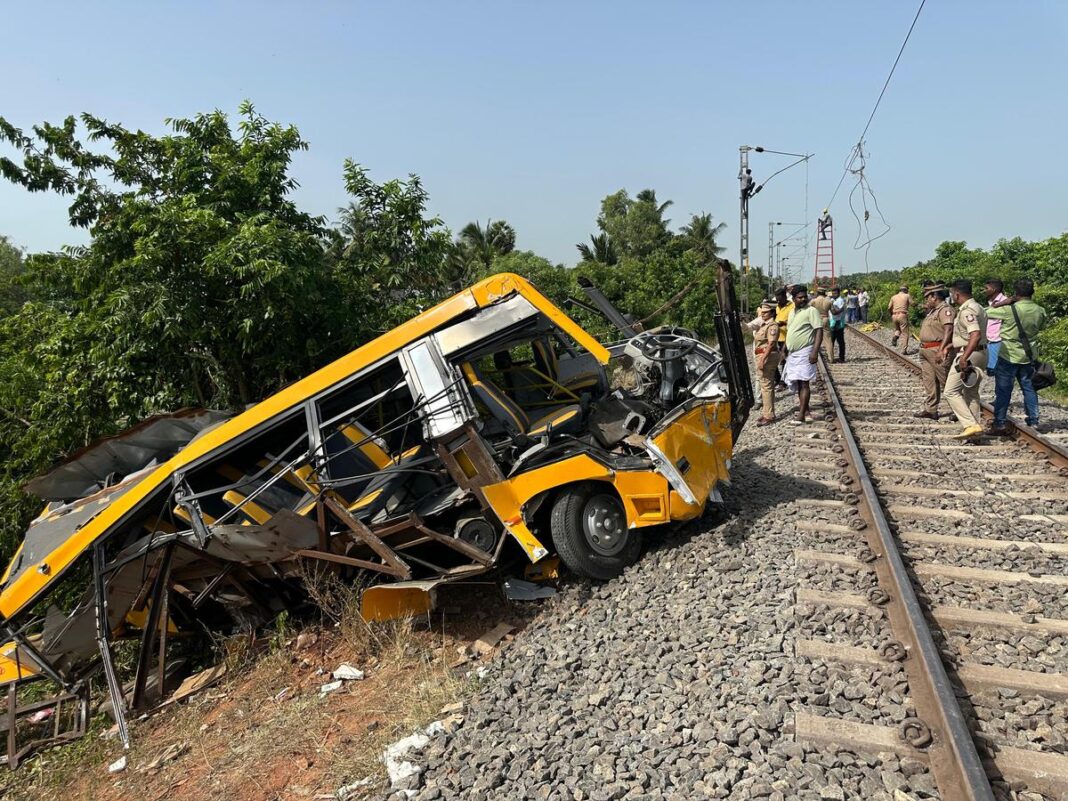 New Delhi Indian Railways orders CCTVs at all level crossings following Cuddalore crash