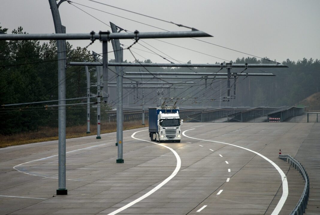 New Expressways From Agra Set to Revolutionise Connectivity and Embrace Electric Mobility