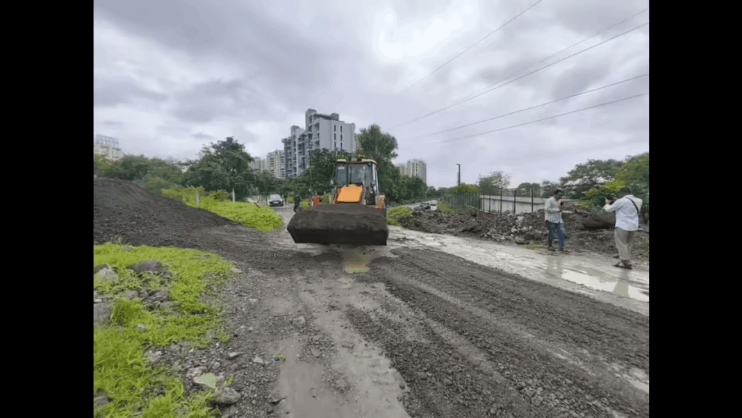 Punes PMRDA Enhances Connectivity by Clearing Hinjawadi Roads from Laxmi Chowk to Marunji