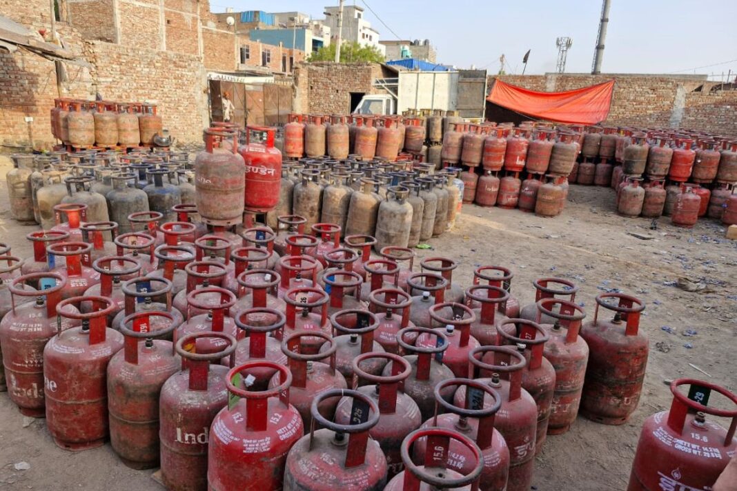 Surat LPG crisis forces priority for essential services