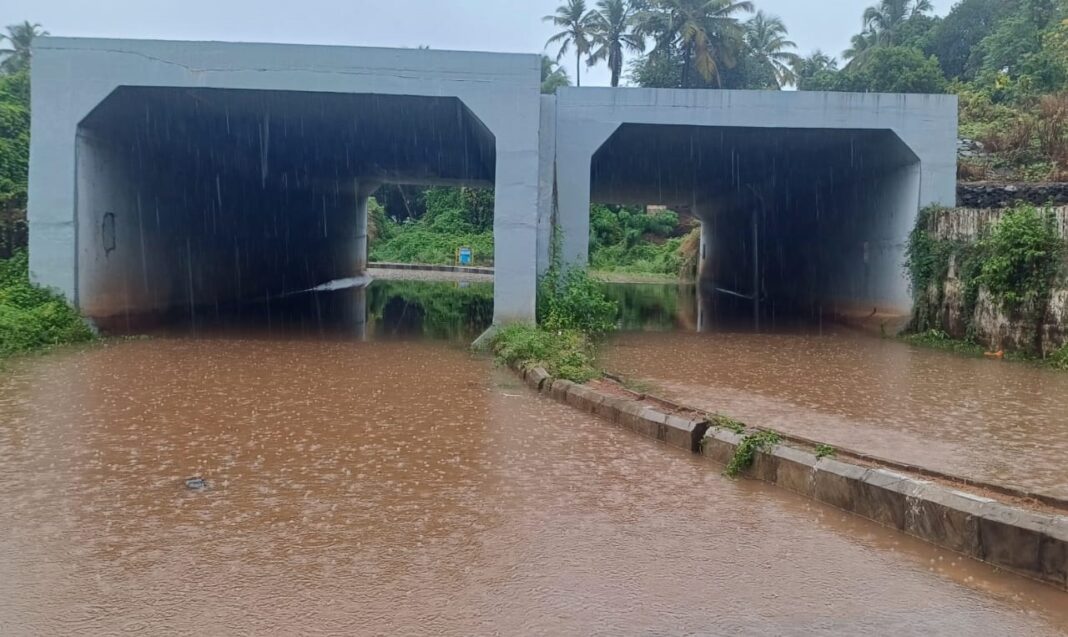 Seraulim Commuters Struggle as Bypass Remains Shut for Months, Amid Monsoon Rains