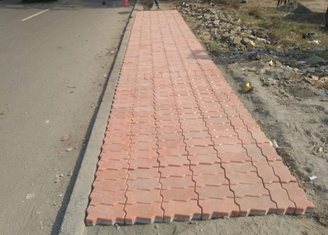 Kolkata Repairs Weather-Hit Roads Using Rubbish and Paver Blocks